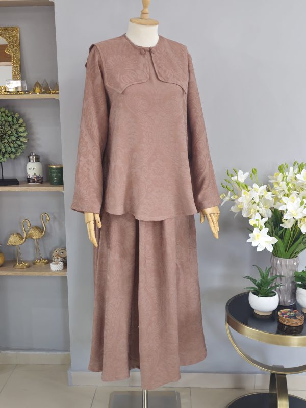 Brokar Kabartma Desen Etekli Takım