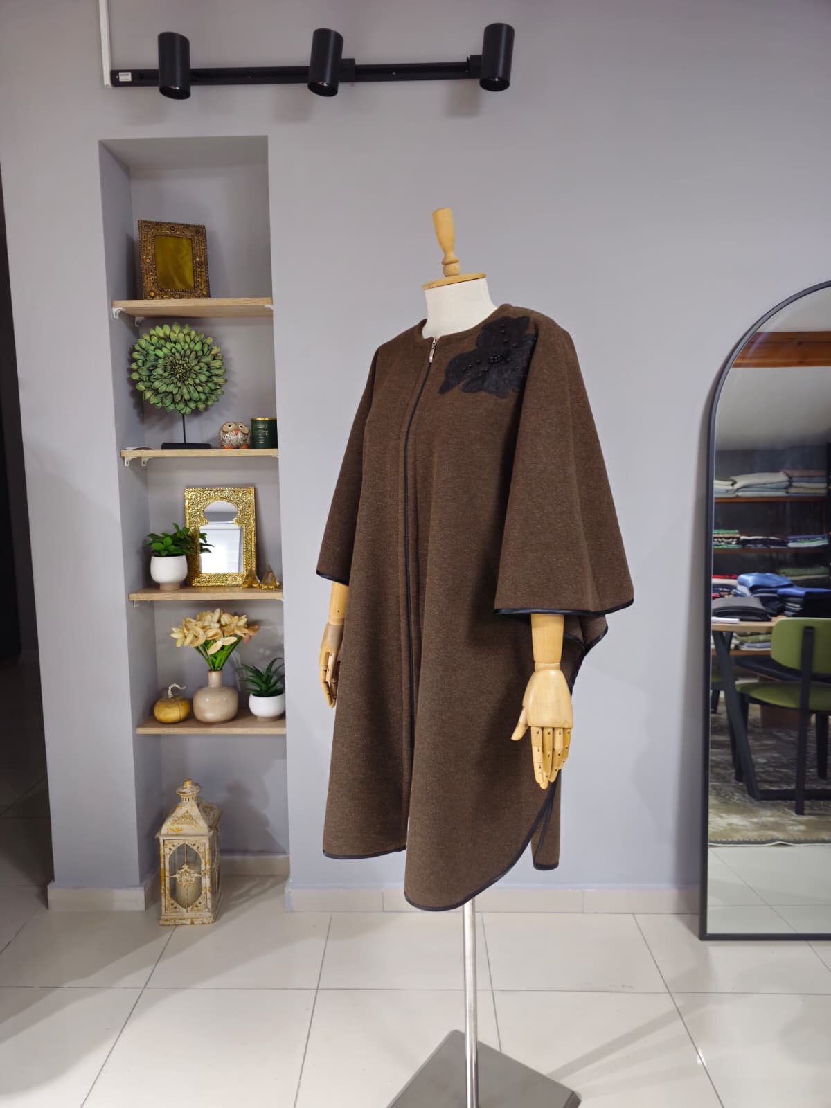 Fermuarlı Yünlü Kaşe Pelerin Model - Görsel 1